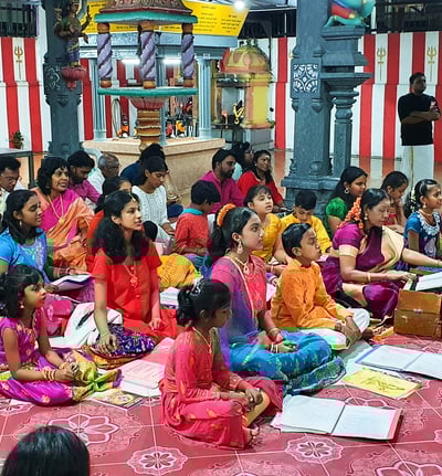 thevaram performance with students