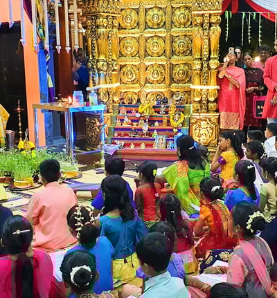 thevaram performance by Majai Laxmi and thevaram students