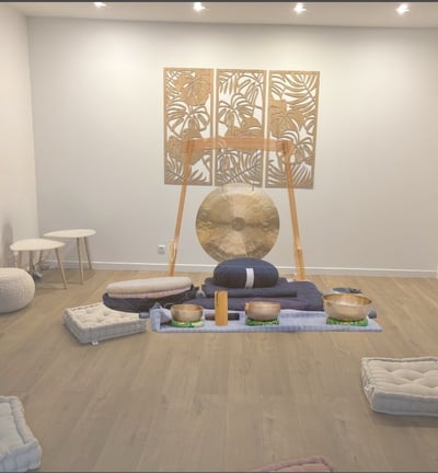atelier soin sonore à Nantes. Gong, bols tibétains, tambour chamanique, relaxation profonde avec Christophe Meunier, énergéti