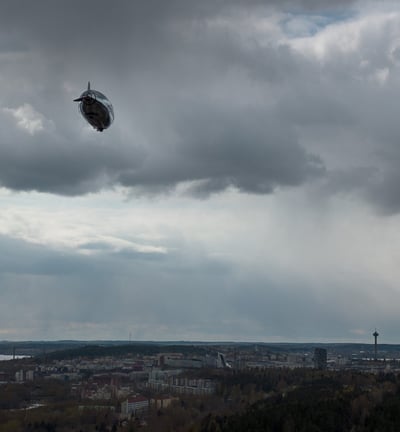 Kelluu ilmalaiva Tampereella | ilmakuva.com