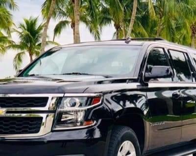 Black SUV to go to Epic Universe