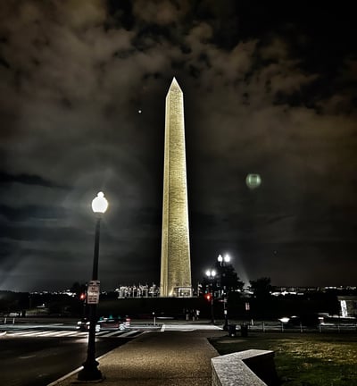 a monument in washington dc at night time