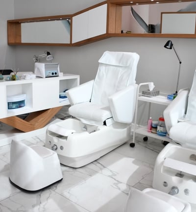 Studio para la belleza y cuidado de uñas. Manicura y Pedicura en un lugar confortable