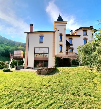 une grande maison en location