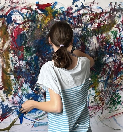 Séance d'art-thérapie de Magali Strassel avec une adolescente