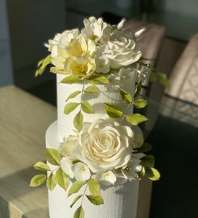 Sugar Flowers wedding cake design