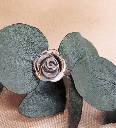 black mother of pearl flower earrings