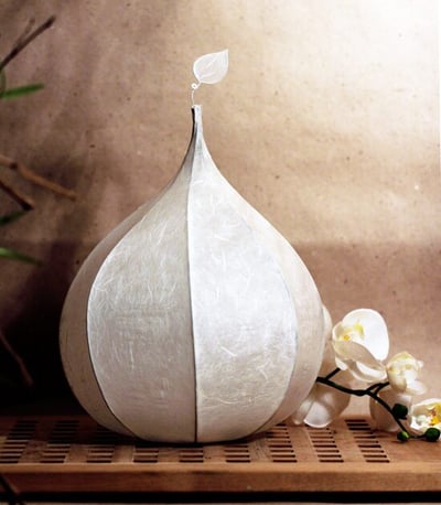 Jeune Foli  Tischlampe Papier florale Beleuchtung Keimling Knospe mit Blatt Natur LED-Lampe Weiss Wellness Spa