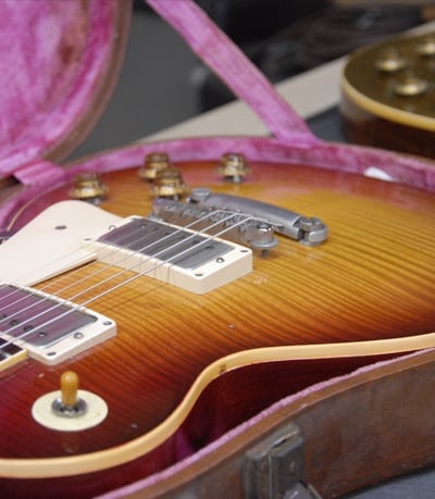 NYC bench: guitar setup for vintage Holy Grail 