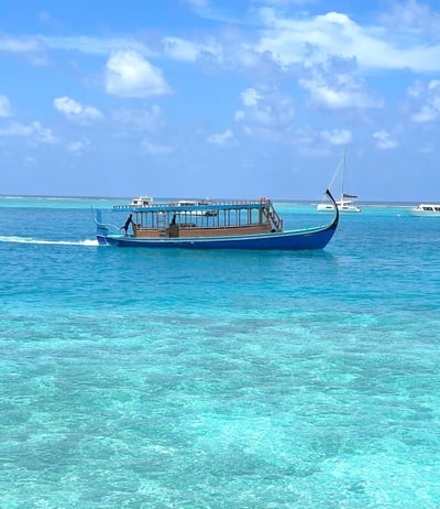 Jumeirah Olhahali Island Maldives boat
