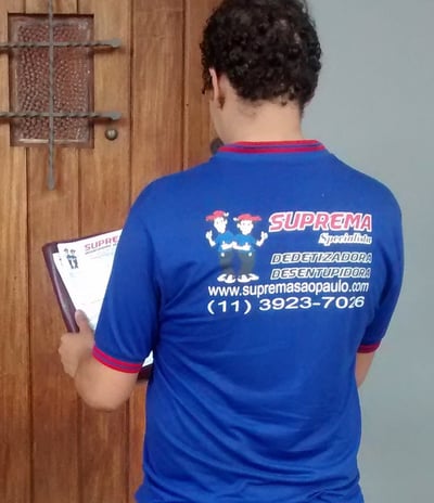 técnico da desentupidora suprema