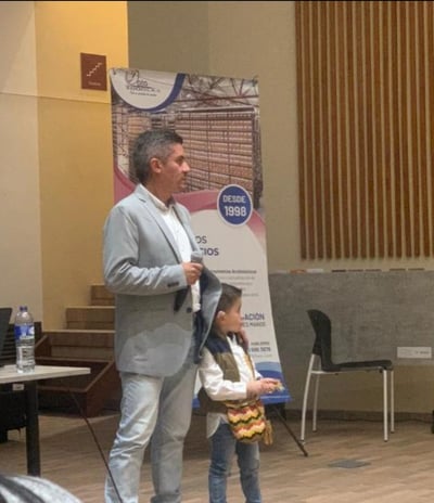 Talleres híbridos con arte y juego