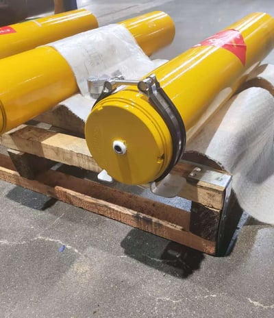 Subsea piston accumulators