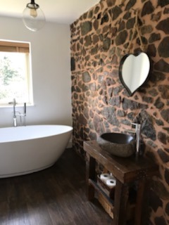 Beautiful malveen stone lime pointed bathroom