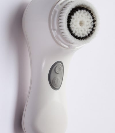 Professional and home use skincare devices