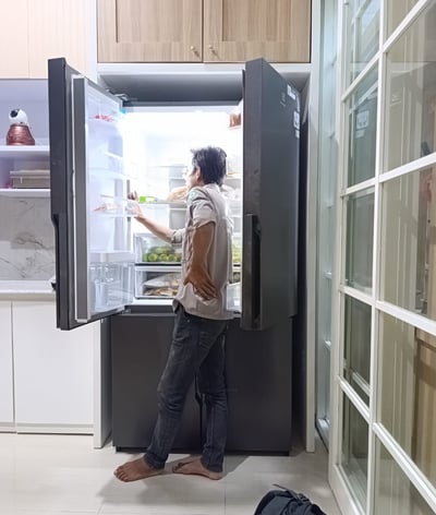 service lemari es surabaya