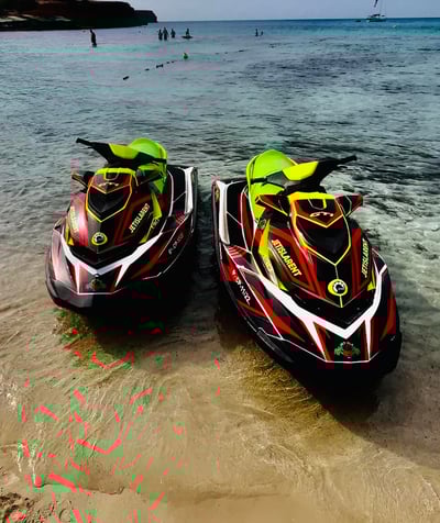 Jetislarent, charter nautico, alquiler de motos de agua en ibiza.
