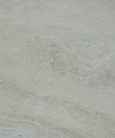 A lightweight flexistone slate in warm beige hues, suitable for both indoor and outdoor walls.