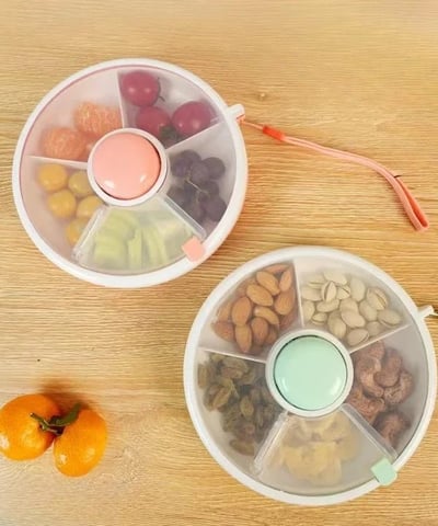 kids snack spinner, toddler's snack spinner, snack spinner for toddlers, snack containers for kids