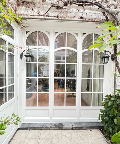Porte fenêtre en bois blanc