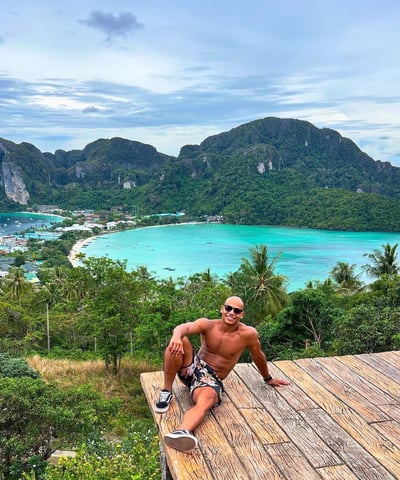 no view point na ilha de koh phiphi na tailandia