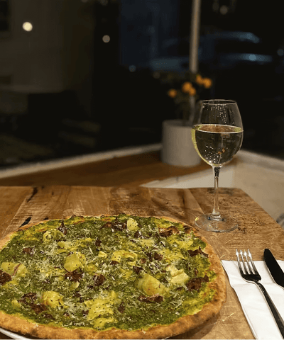 Muswell Hill coffee and Pizza shop