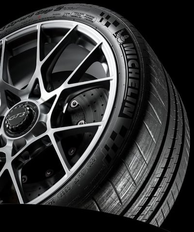 275/50 r21 michelin pilot sport 4 tyre on alloy wheels