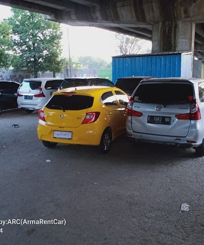 Sewa mobil terpercaya dan Harga terjangkau di Cirebon.
