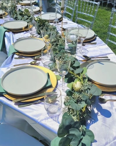 Eucalyptus floral runner 