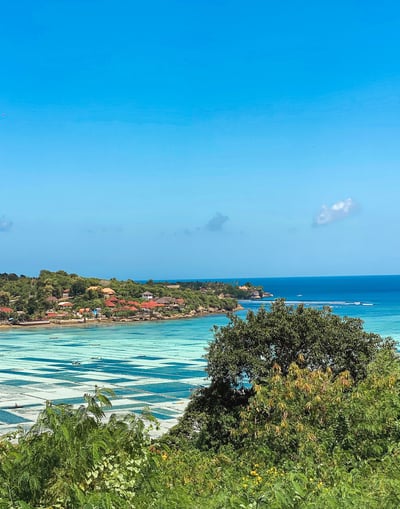Stunning view of seaweed farms and the ocean from Bukit Permata.
