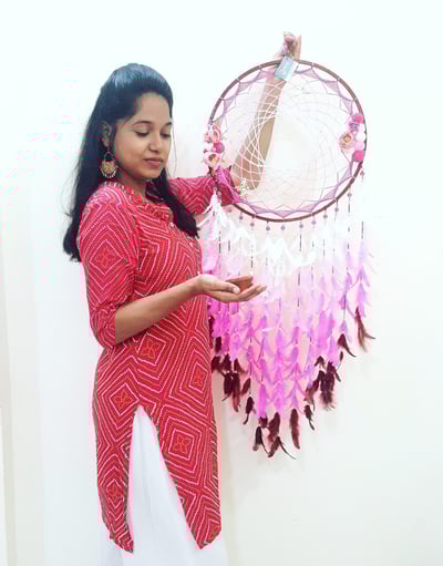 agamya owner Bhagyashree with her dreamcatcher
