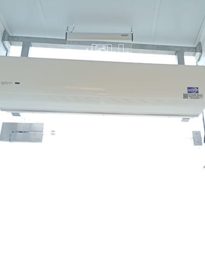 Saturn Air Curtain