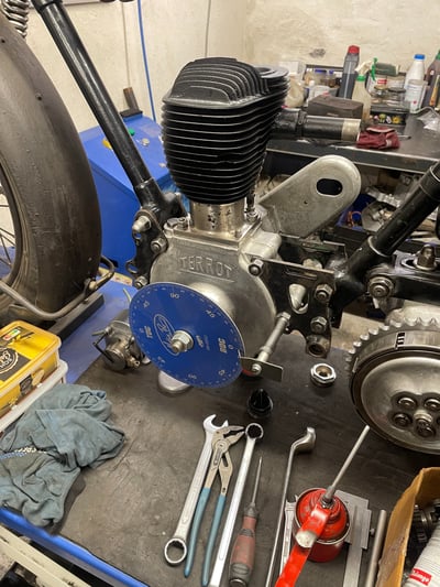 restauration moto ancienne