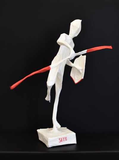 sculpture jouteur papier Sète