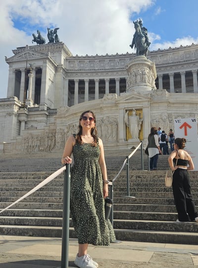 Foto tirada na escadaria do Monumento Vittorio Emanuele II, em Roma