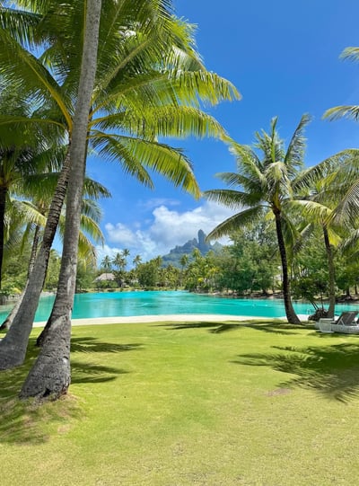 st-regis-bora-bora-spa