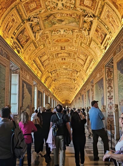 Sala dos mapas, dentro dos Museus do Vaticano