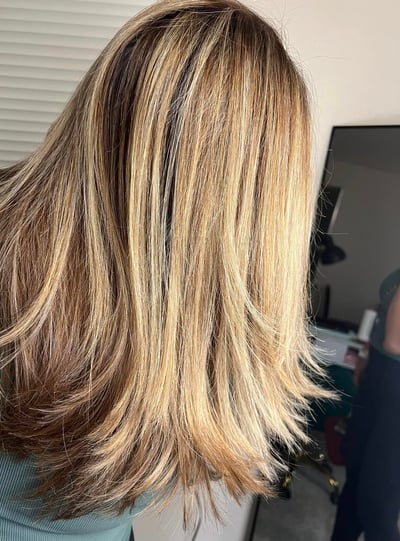 Imagen de corte de cabello femenino