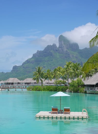 four-seasons-bora-bora-floating-pontoon