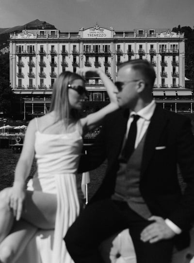 wedding session on a boat next to Grand Hotel Tremezzo in Lake Como