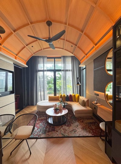 artyzen-singapore-terrace-suite-living-room