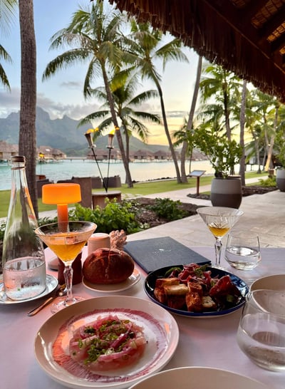 four-seasons-bora-bora-dinner