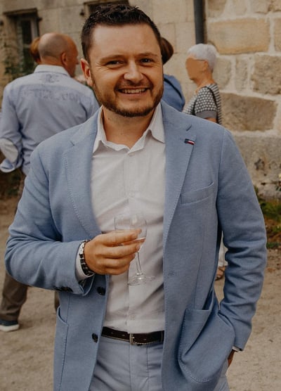 beau gosse guillaume trop cool guerrier homme viril gros kiki bisous kiss kiss coeur coeur