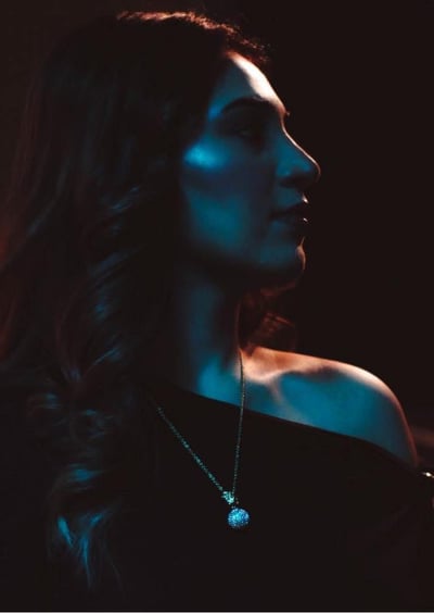 Maria Raza Sohni with long hair
