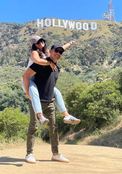 Hollywood Sign Couple Bus Tour Los Angeles