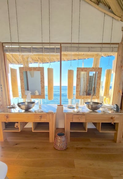 soneva-fushi-maldives-overwater-villa-bathroom