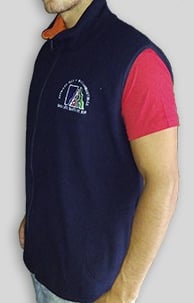 chaleco polar bordado