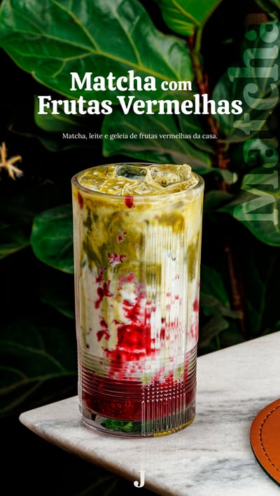 Matcha com Frutas Vermelhas