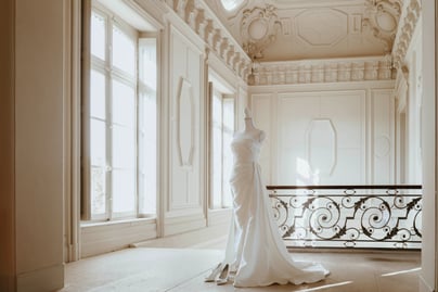 Photographe de mariage dans un château à Frouzins : capturez des moments magiques et élégants dans un cadre historique et ra