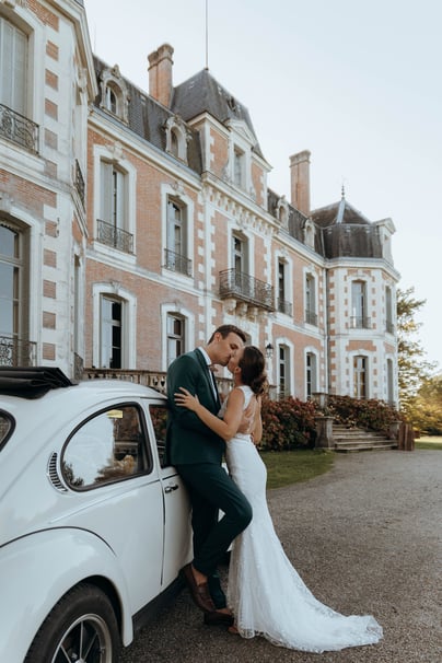 Photographe de mariage dans un château à Toulouse : capturez des moments magiques et élégants dans un cadre historique et ra
